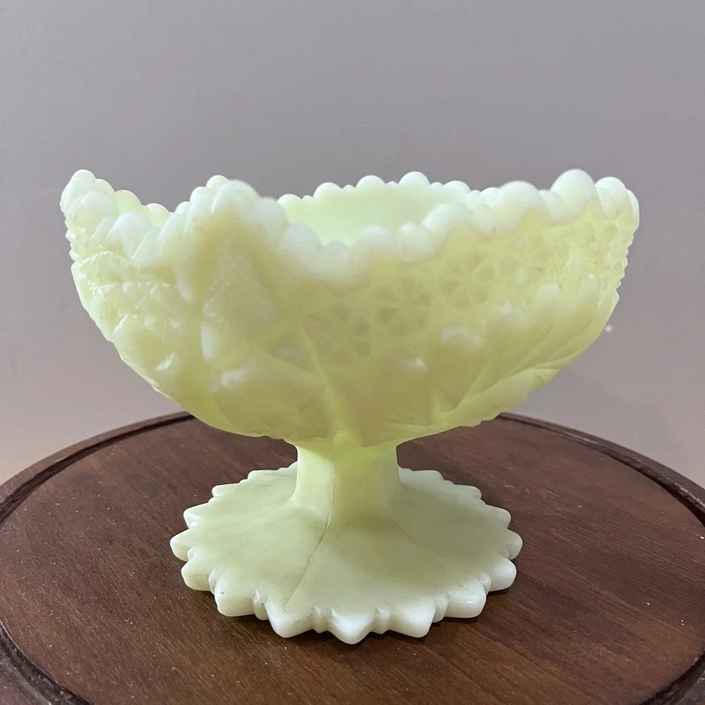 Vtg Fenton Custard Uranium Glass Daisy and Button Compote Pedestal Bowl Yellow